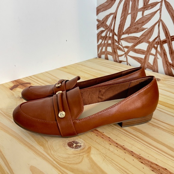 Liz Claiborne Womens Trish Loafers - Picture 3 of 3